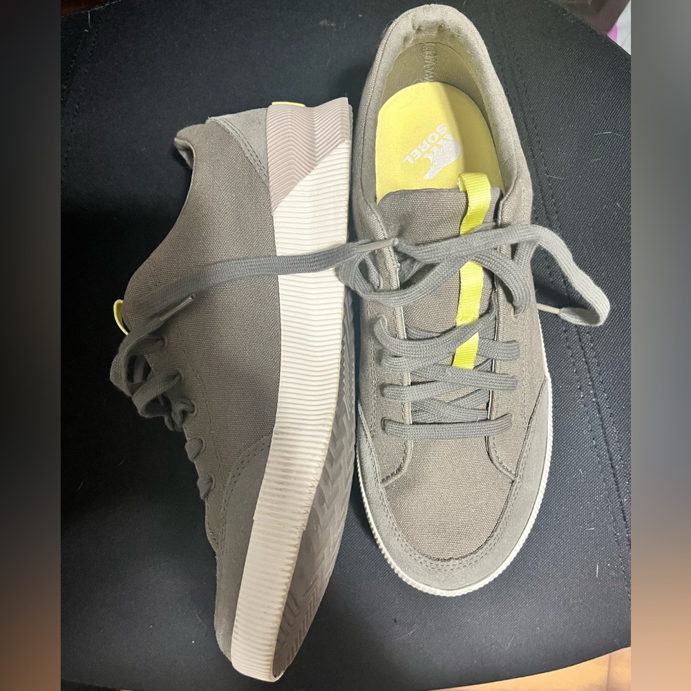 Sorel canvas shoes